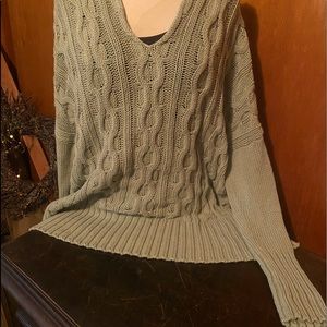 OVERSIZED LIGHT GREEN SWEATER SLITS ON SIDES, SMALL, LONG SLEEVES BY WISHLIST